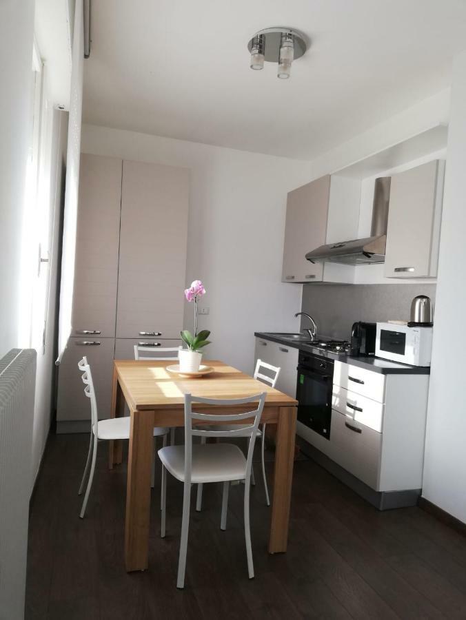 B&B Stadio Apartment ปอร์เดโนเน ภายนอก รูปภาพ