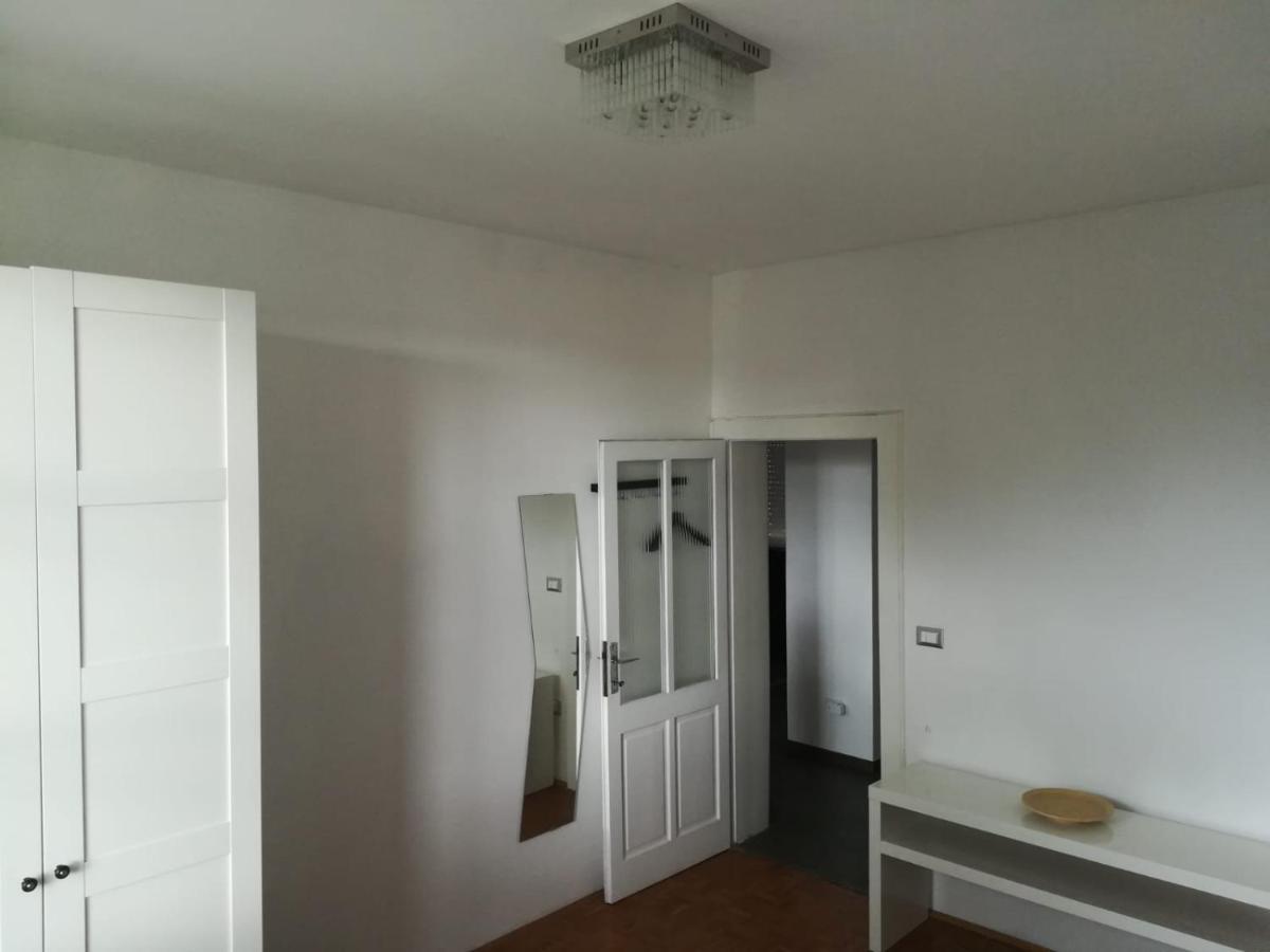 B&B Stadio Apartment ปอร์เดโนเน ภายนอก รูปภาพ